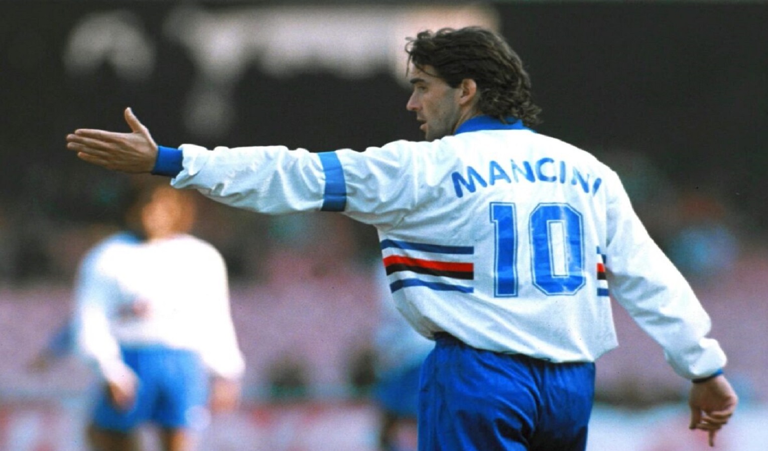 La maglia numero 10 della Sampdoria, Roberto Mancini