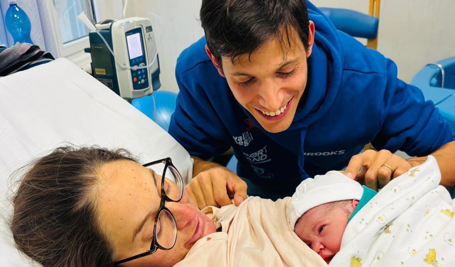 Il presidente della Liguria Marco Bucci è diventato nonno: è nata Margherita