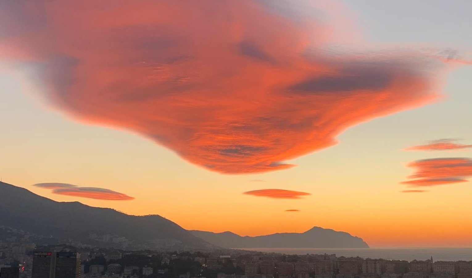 Cielo con nuvole a Genova