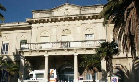 Sanremo, morta la donna investita sulle strisce in via Roma