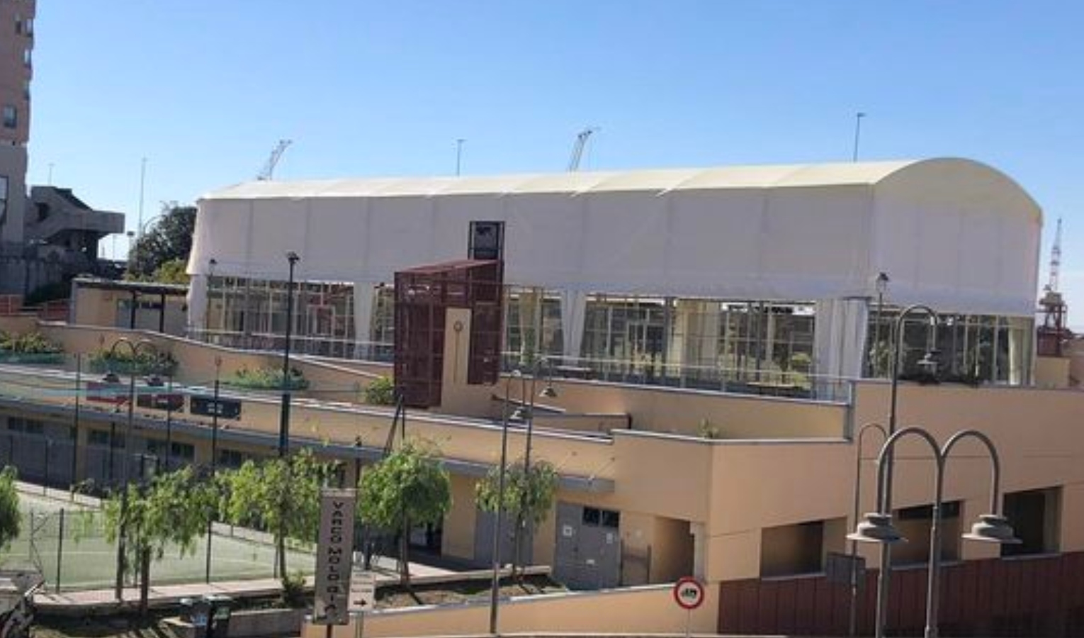 Copertura campi da padel del Marina Park, andrà abbattuta entro 60 giorni