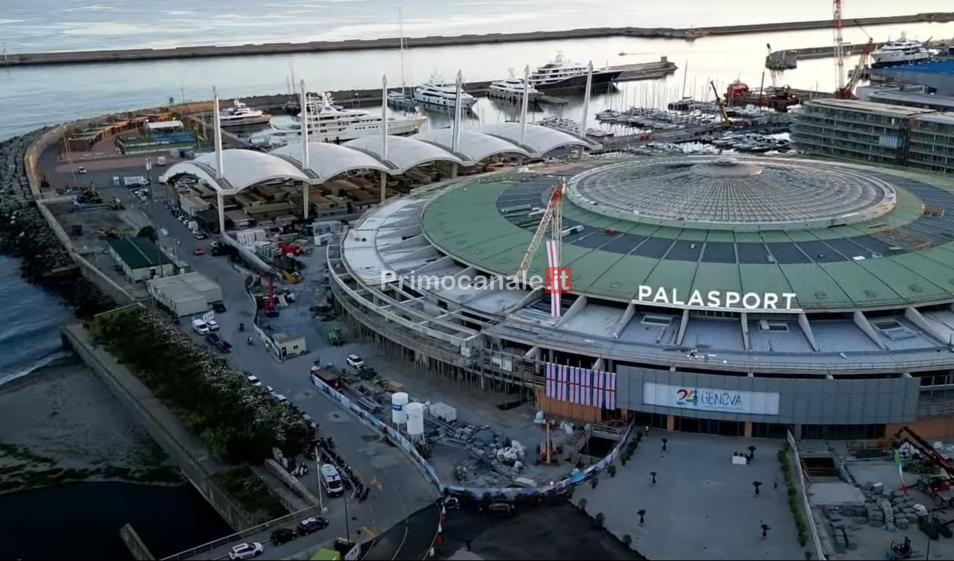 Genova, entro ottobre 730 parcheggi al Waterfront e bus navette gratis tra la Foce e centro