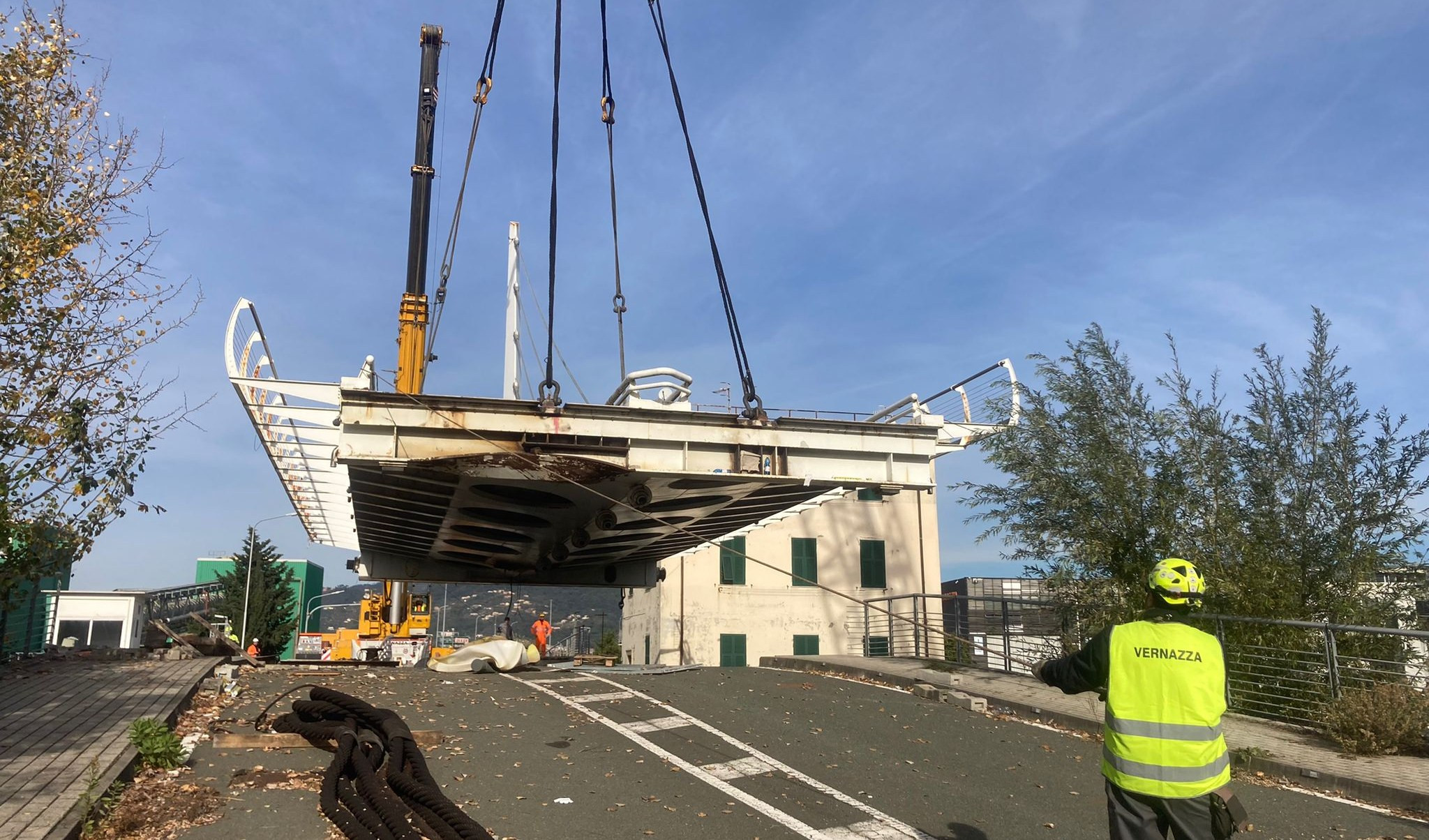 La Spezia, parte la demolizione del Ponte Pagliari