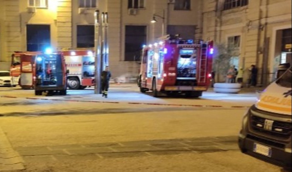 Incendio quadri elettrici, evacuata per un'ora la stazione Principe