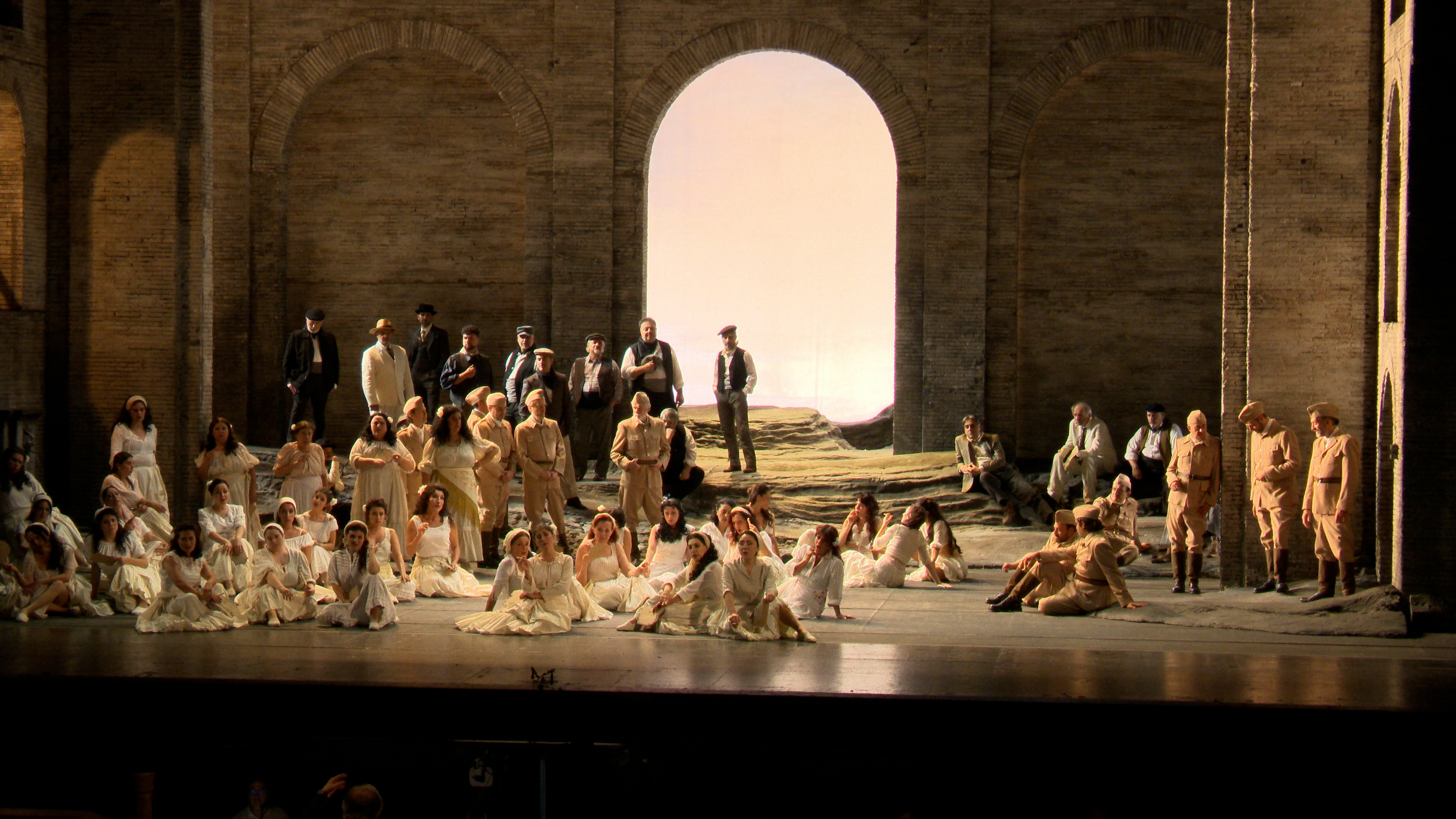 Domani la prima della