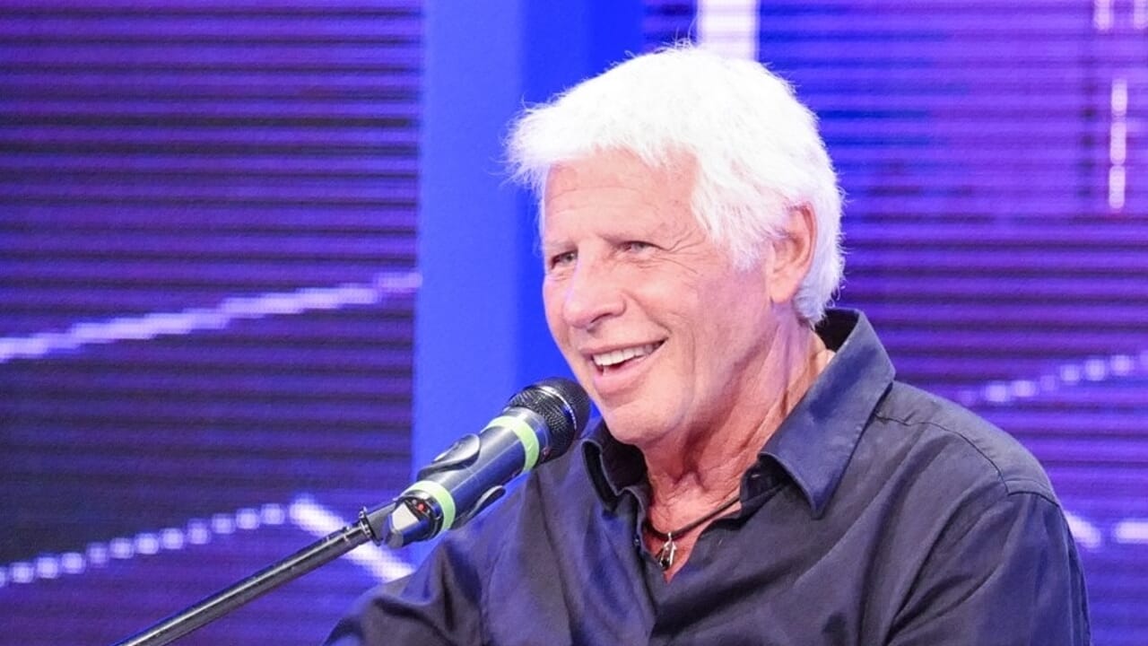 L'ultimo saluto a Sandro Giacobbe, oggi i funerali a Chiavari