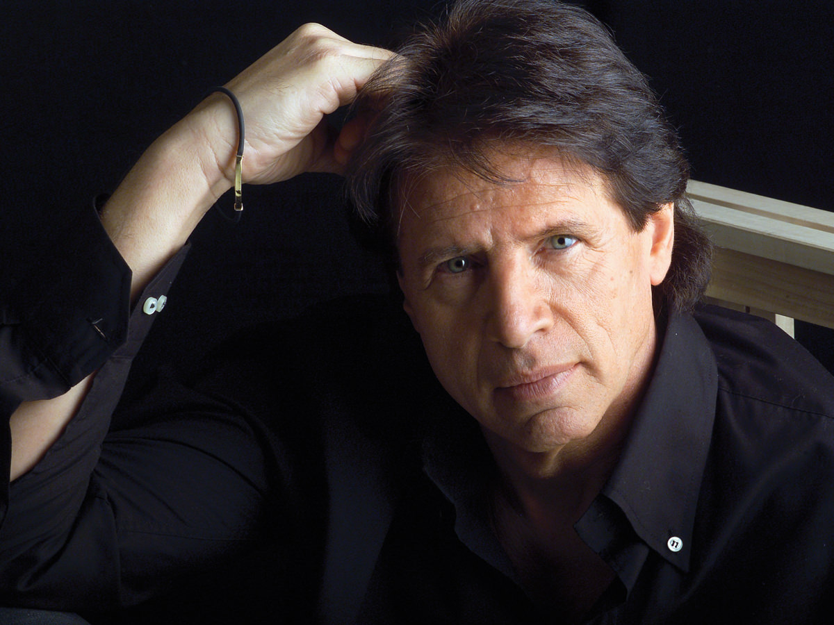 L'ultimo saluto a Sandro Giacobbe, domani i funerali a Chiavari