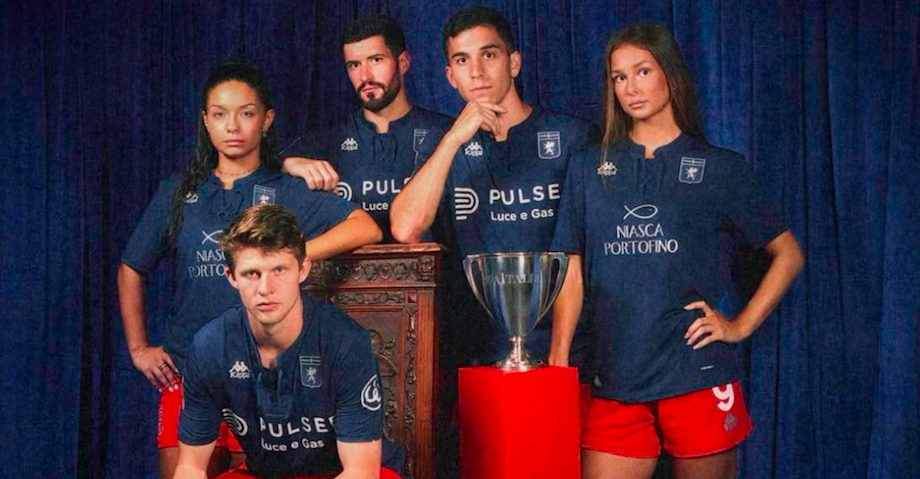 Genoa, pantaloni rossi e maglietta blù: ecco la terza maglia
