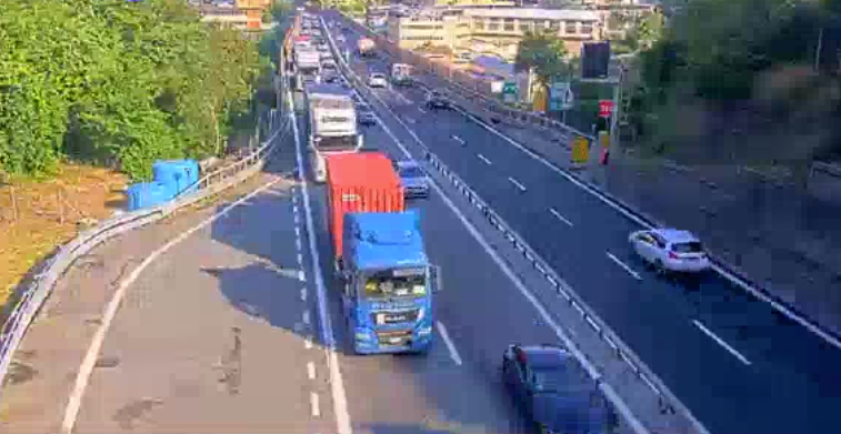 Incidenti e cantieri in autostrada, fino a 10 km di coda a Borghetto
