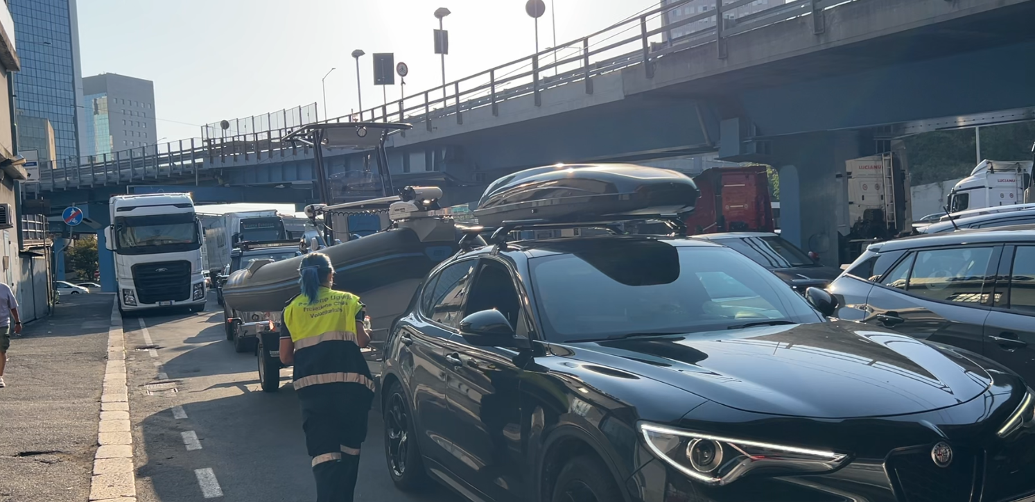 Traghetti, in 55mila in transito a Genova: per evitare il caos traffico si passa anche da Stazione Marittima