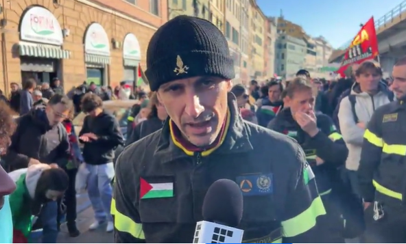Sindacato Usb vigili del fuoco in piazza a Genova: