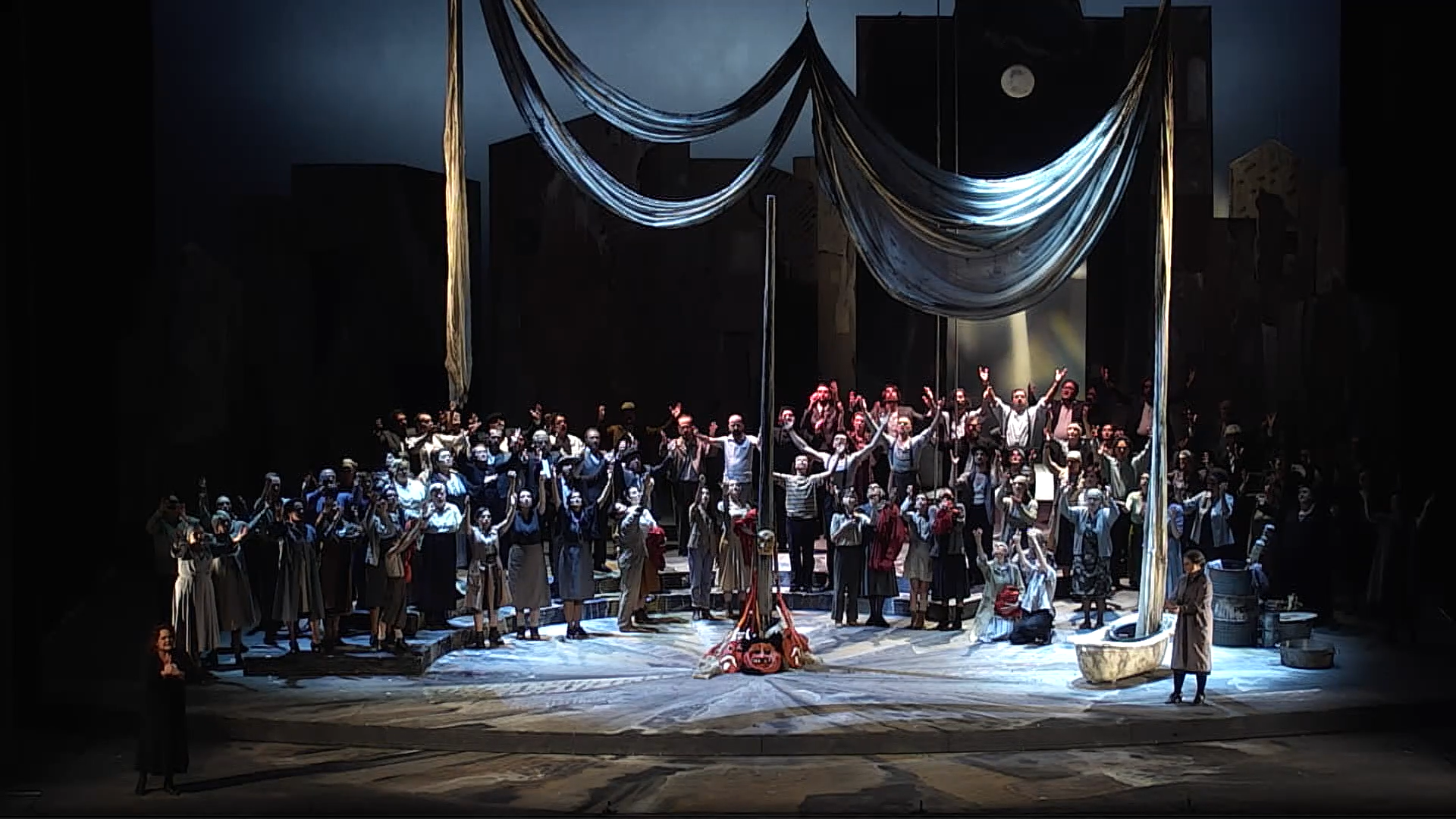 Tradimenti, gelosia e vendetta: il Verismo di Cavalleria rusticana al Carlo Felice