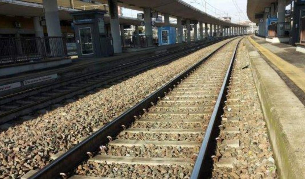 Treni, tempi lunghi per i collegamenti Genova-Milano. I consumatori: 