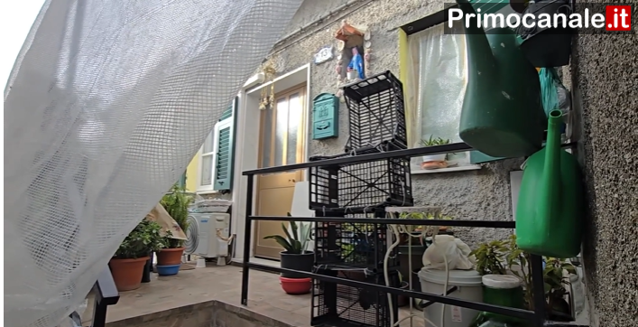 “Si è arrotolata sul coltello”: la difesa dell’uomo arrestato per tentato femminicidio