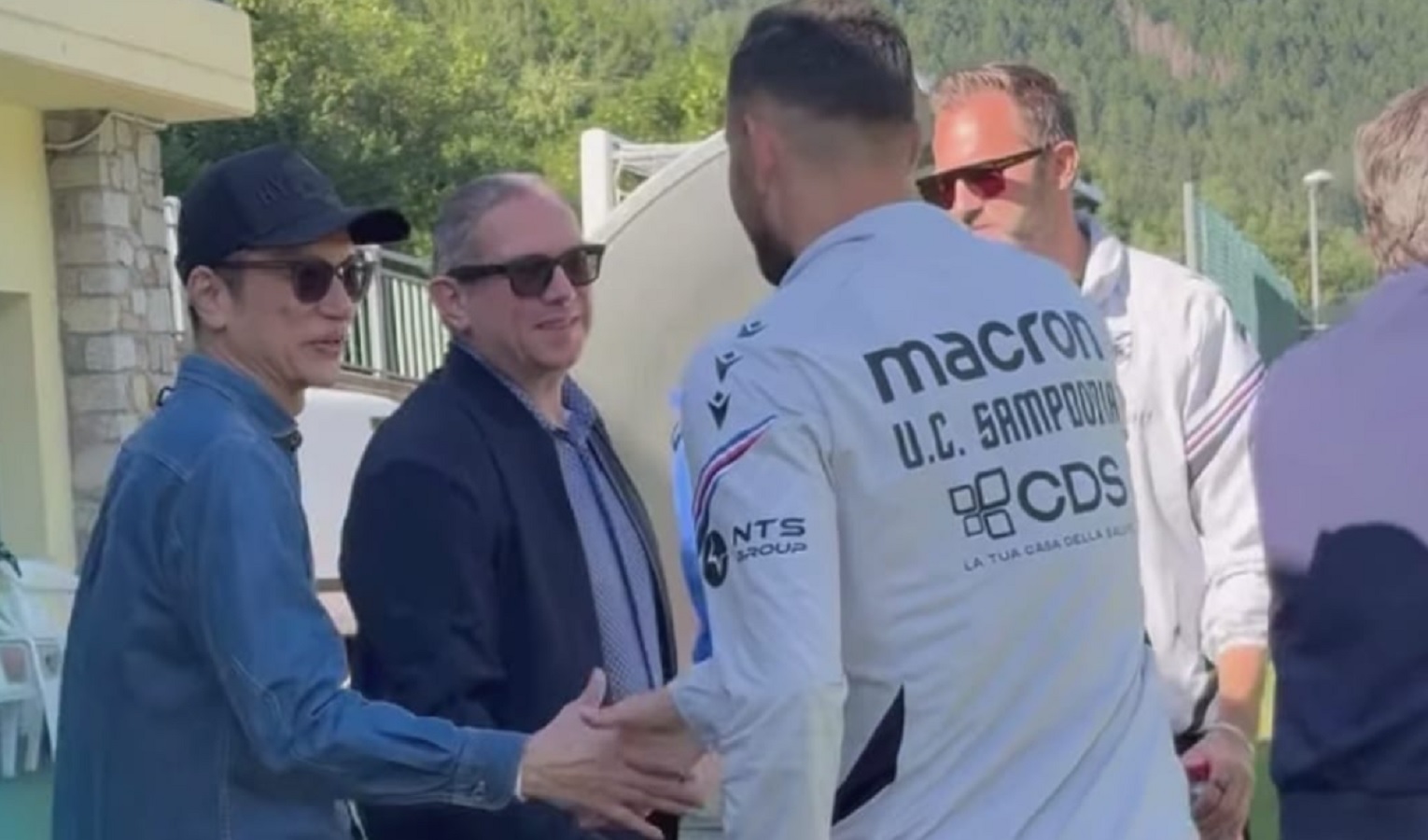 Tey segue la Sampdoria in campo. Abbonamenti a quota 10 mila