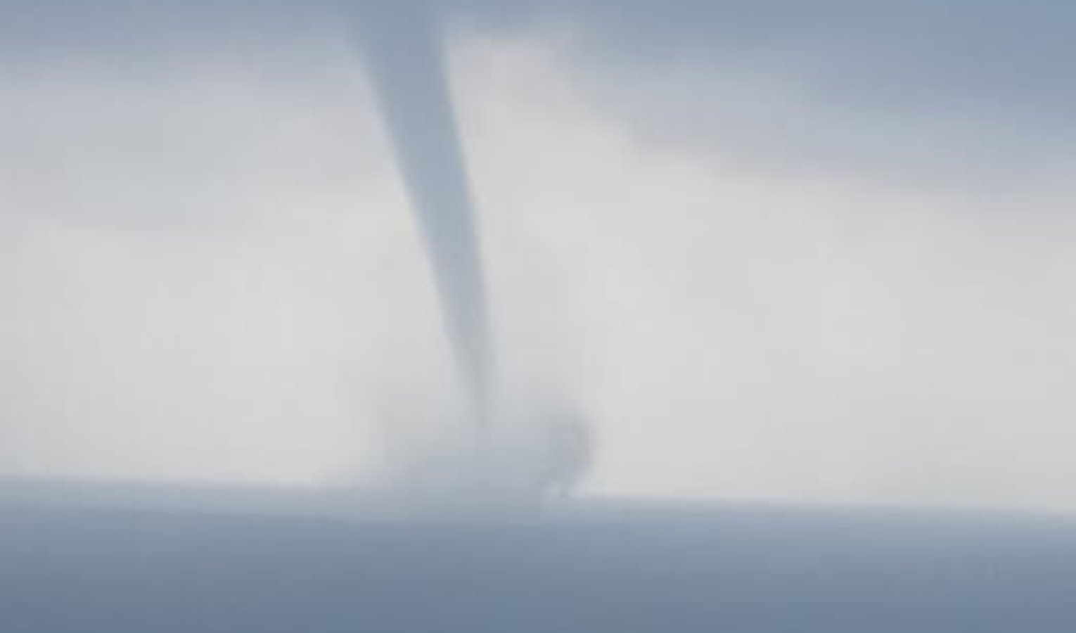 Maltempo, tromba marina tra Voltri e Arenzano