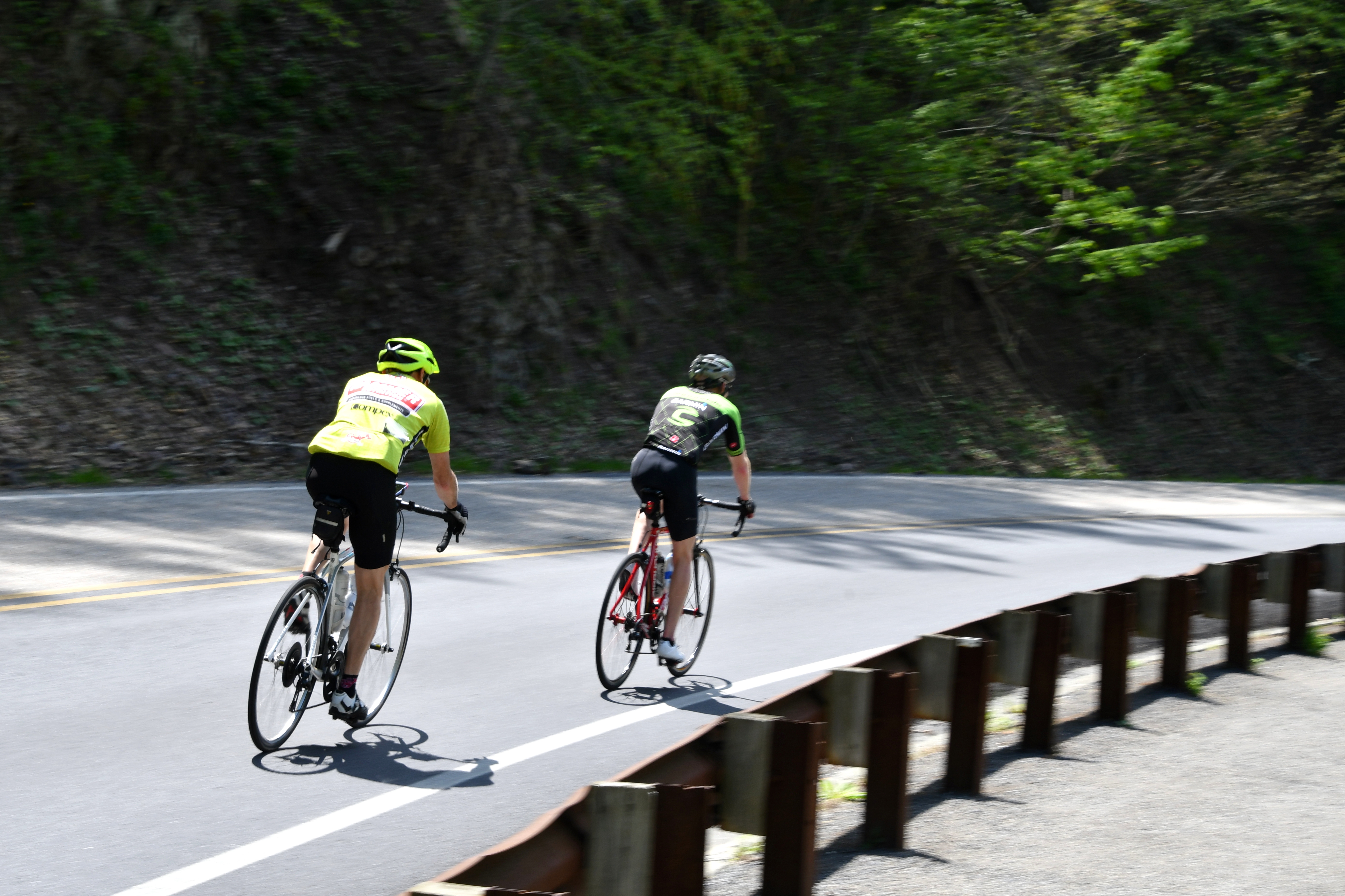 Malore in bici con il termometro oltre i 37 gradi: due 50enni in pronto soccorso