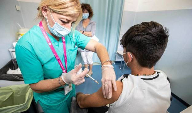 Sanità, Liguria sotto la soglia per le vaccinazioni pediatriche obbligatorie