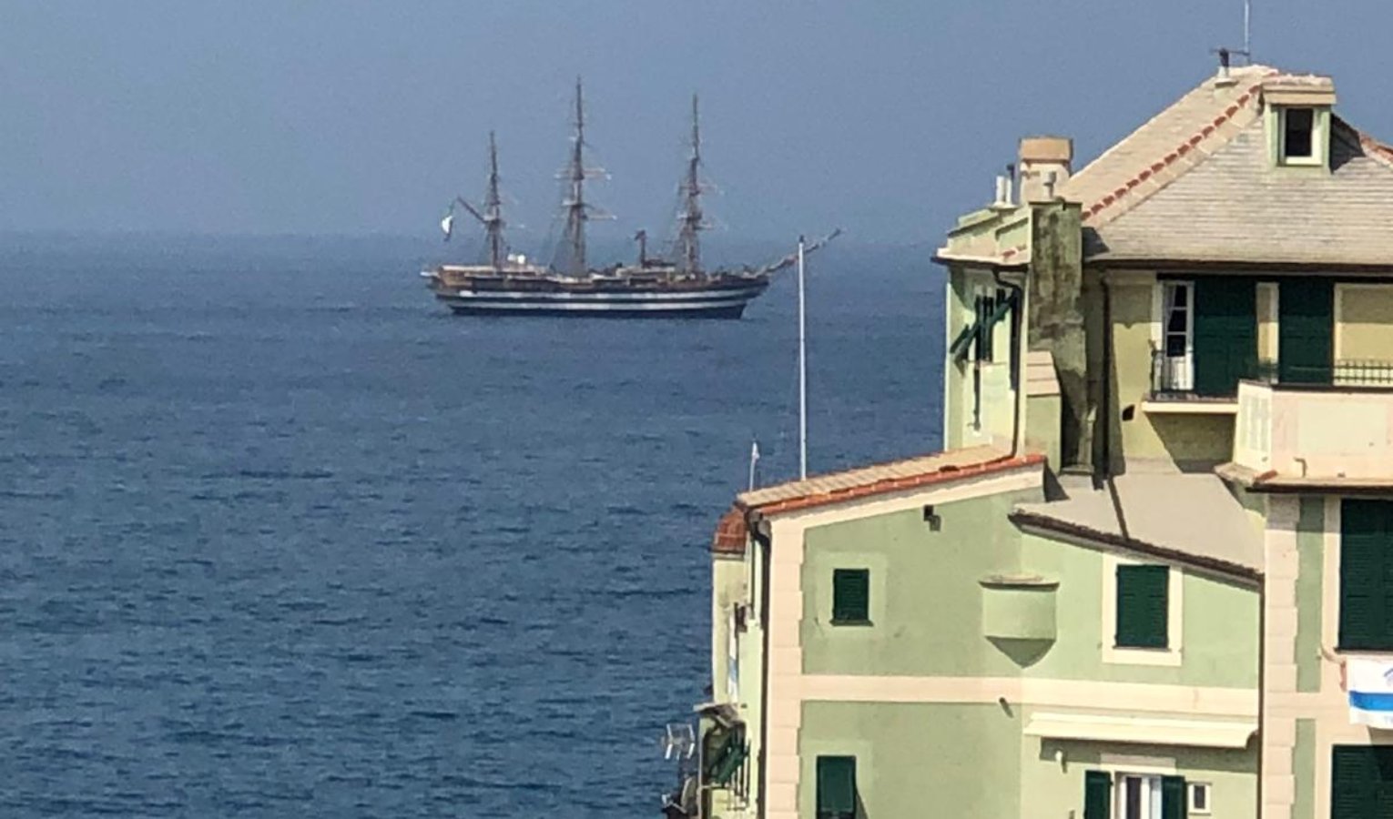 Il Vespucci a Genova con Mattarella. Primocanale in diretta dalle 7,30 per la festa della Marina