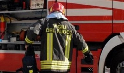 Genova, incendio in magazzino di Amt: spento dai pompieri