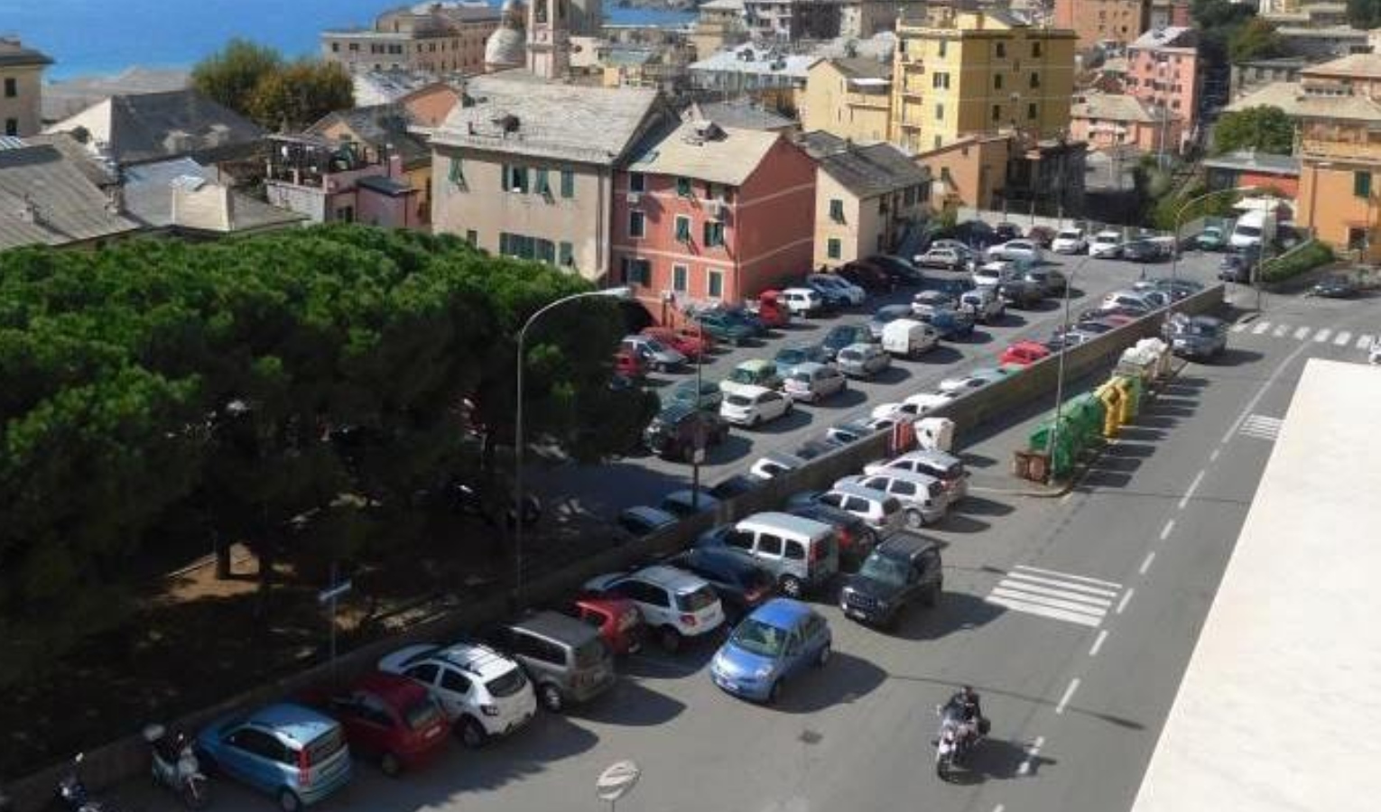 Genova, entro ottobre 2024 nuovi semafori e marciapiedi a Voltri