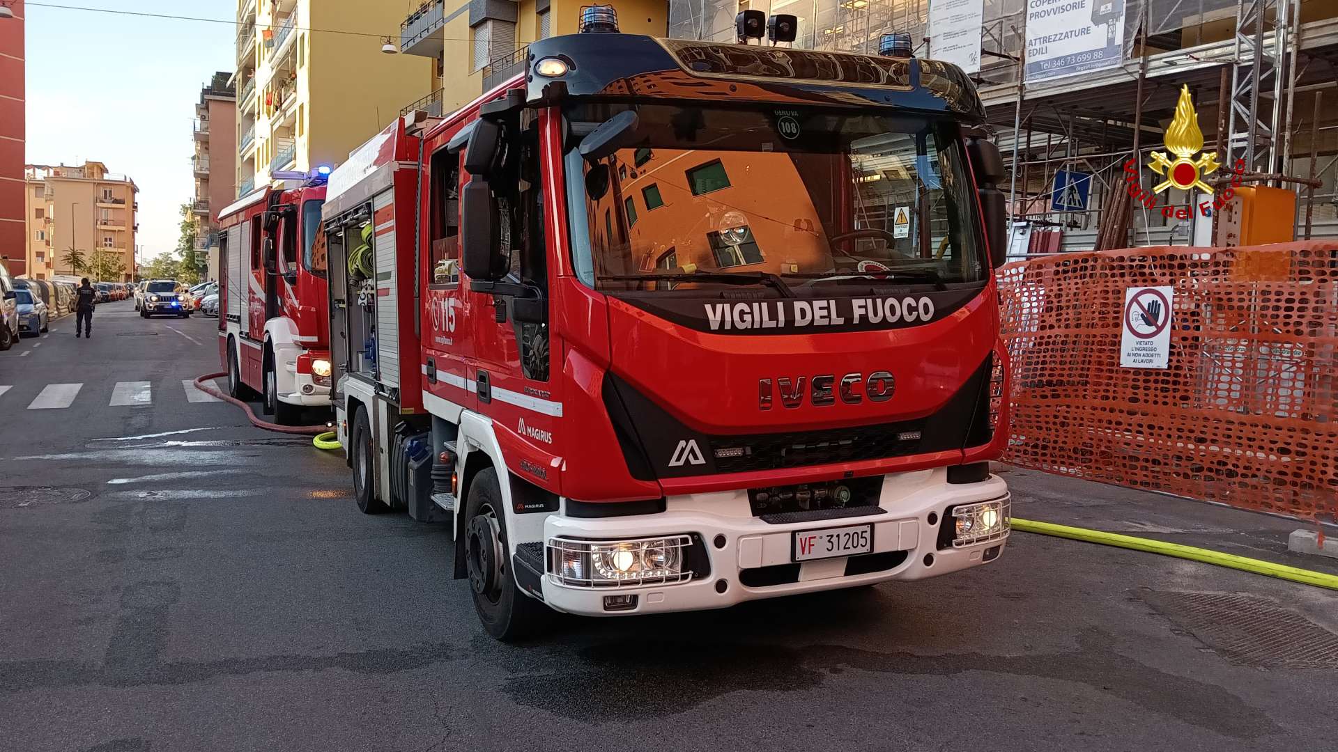 Genova, incendio in casa in via Burlando: fiamme spente dai vigili del fuoco