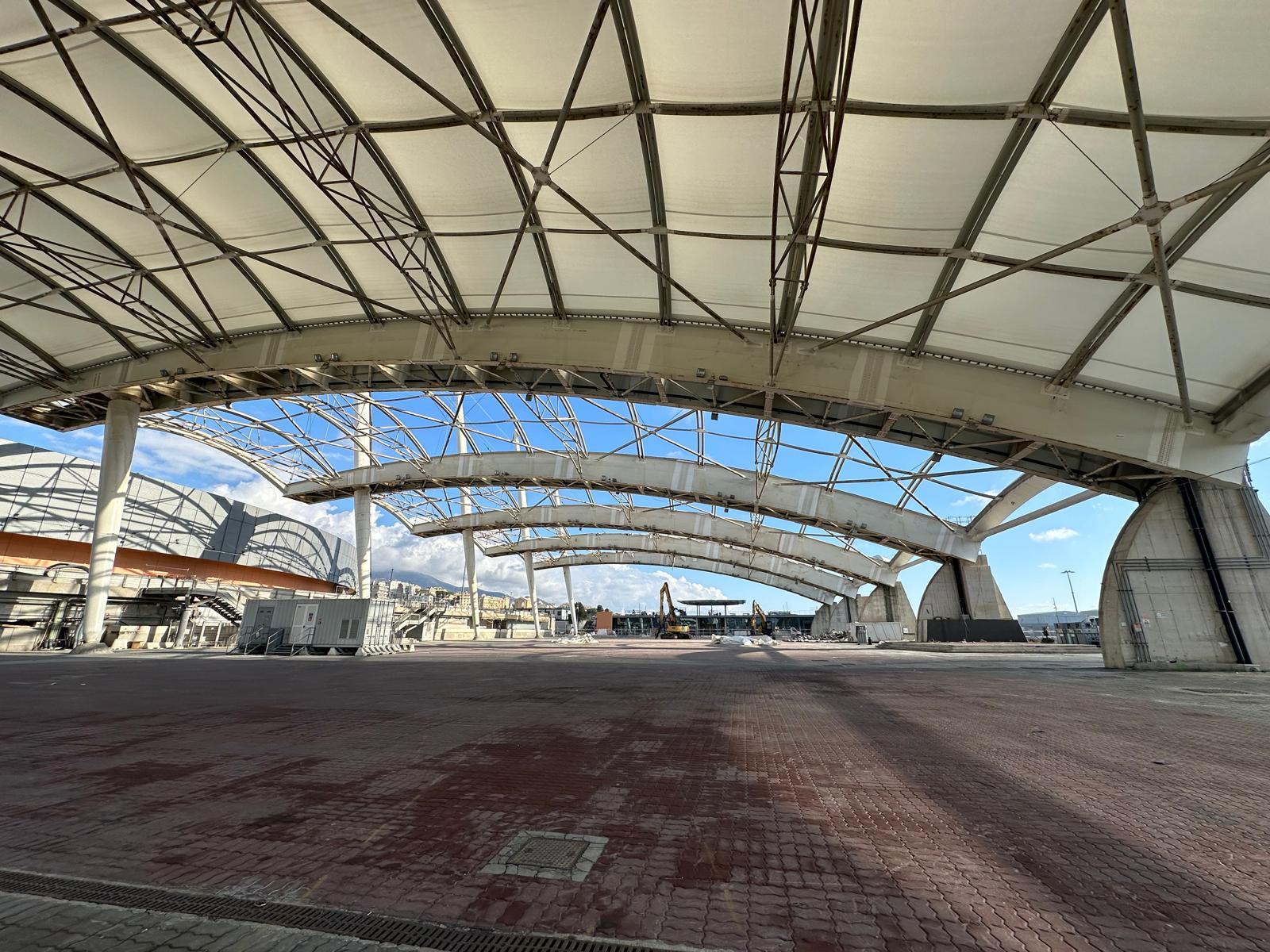 Waterfront di Levante, al via la demolizione delle Vele: poi ipotesi nuova copertura più