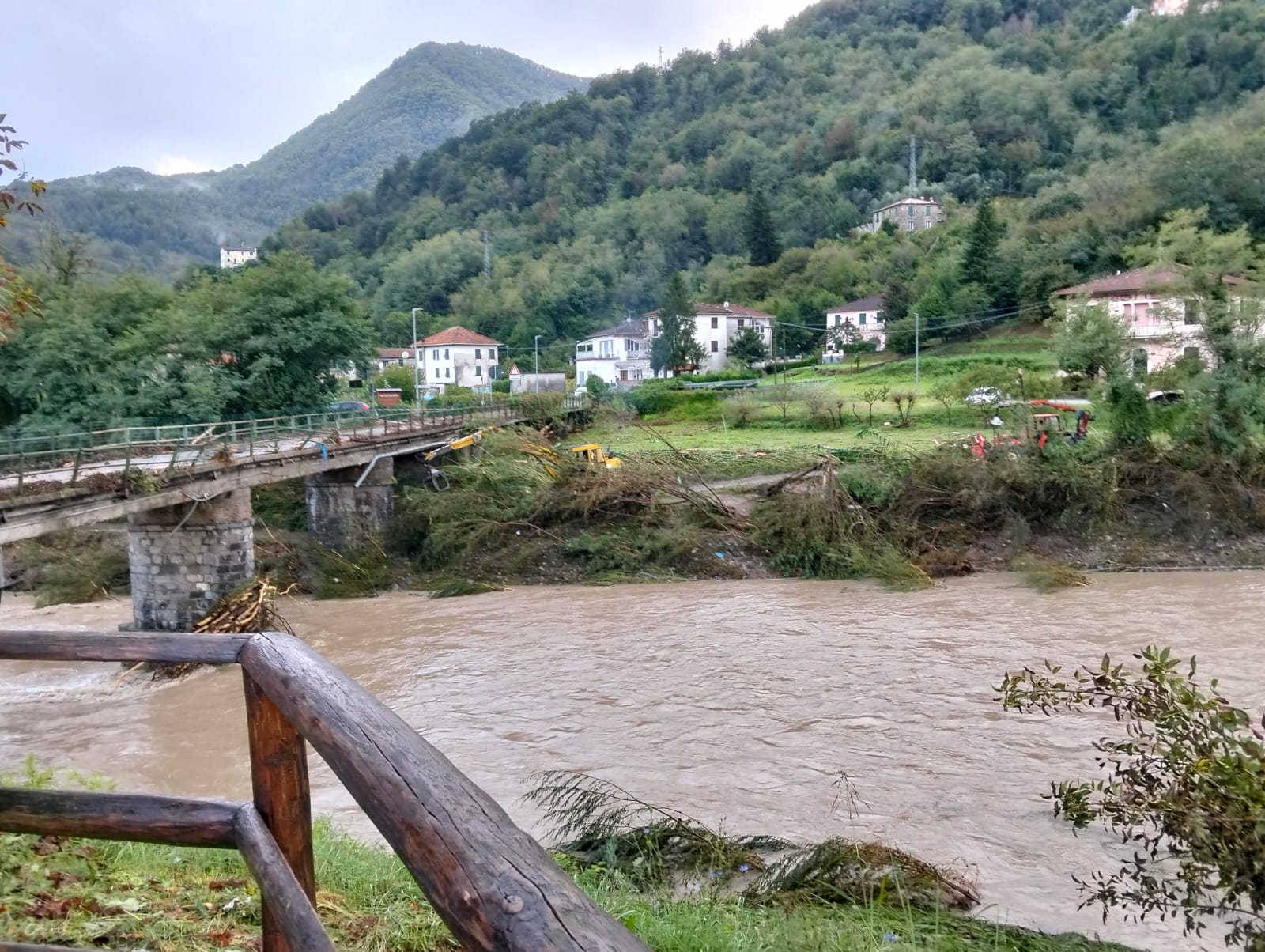 Notte di nubifragi, allagamenti e frane nel centro-levante: frazioni isolate a Favale di Malvaro e Lorsica