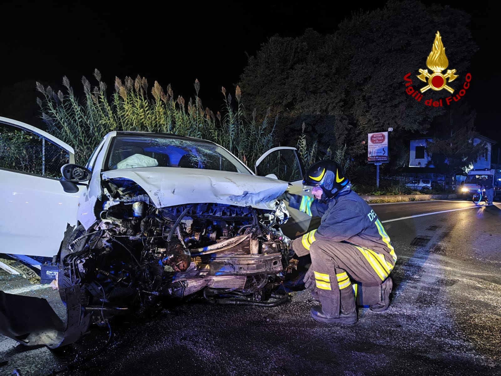 Due incidenti in pochi minuti sulla provinciale ad Albenga, un giovane ferito gravemente