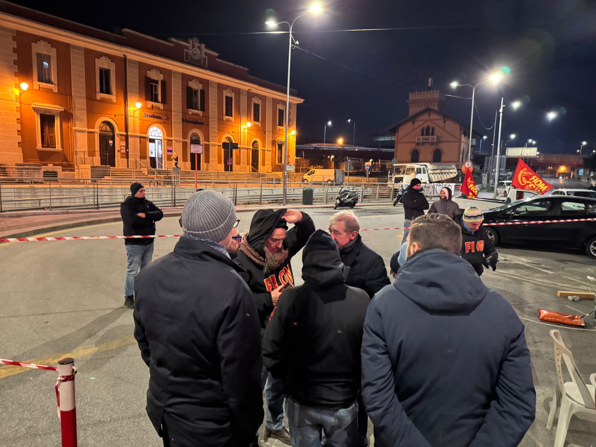 Ex Ilva, fumata nera con il Commissario. I lavoratori: