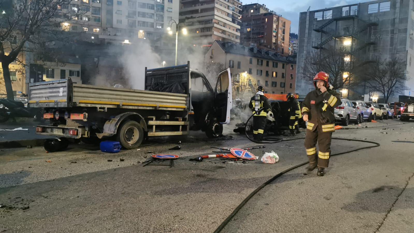 Scontri prima di Genoa - Inter, feriti 15 poliziotti. Continuano le indagini