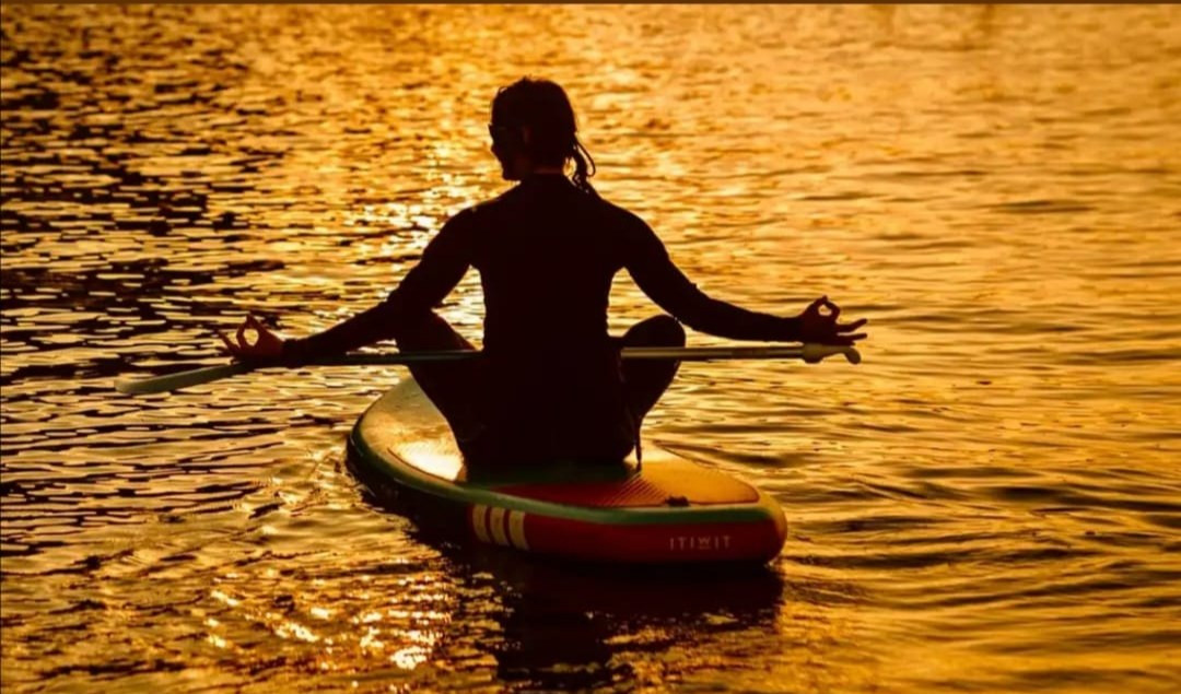 Yoga in sup e kayak al tramonto, vivere il mare in  Presa diretta 