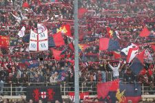 I tifosi del Genoa ringraziano la squadra a Pegli