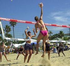 Arriva l'estate, si scatena il beach volley