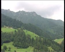 Neustift, Floccari in palestra poi in campo