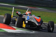 Euro F.3 Open, Fumanelli a caccia di Fontana