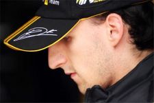 Lotus valuta il recupero di Kubica per il 2012