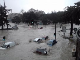 Coni, un minuto di silenzio per le vittime dell'alluvione di Genova 