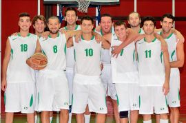 Sestri Levante in campo con la maglia 