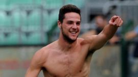 Genoa, lotta Roma-Milan per Destro