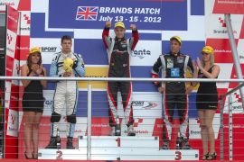 F3 Open, Raimondo leader a Brands Hatch