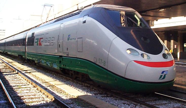 Protesta in stazione, traffico ferroviario bloccato tra Genova e Milano