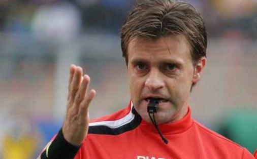 Serie A, gli arbitri: Rizzoli per il Genoa, Russo per la Samp