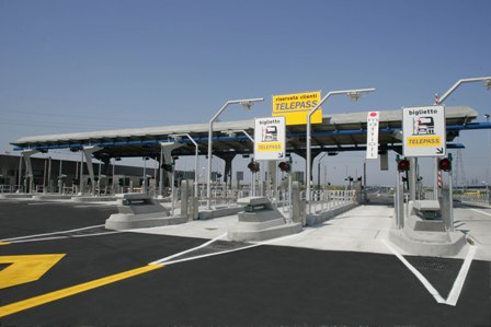 A10: per quattro notti chiusa l'uscita della stazione di Varazze