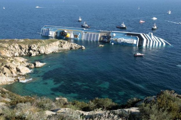 Concordia: causa licenziamento di Schettino solo a Genova