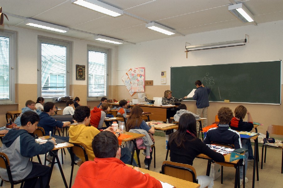 Maltempo, domani scuole aperte a Genova. Meteo in miglioramento