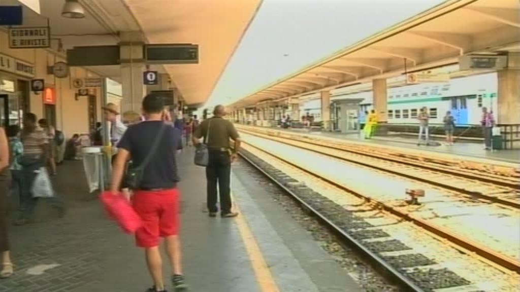 Muore travolto da treno a Livorno, circolazione ferroviaria a rilento