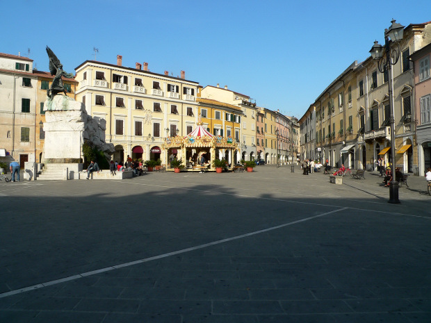 Elezioni Sarzana, tre candidati a sindaco. La Lega resta fuori