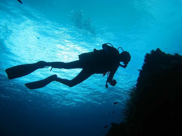 Tragedia a S. Fruttuoso di Camogli, sub perde la vita in immersione