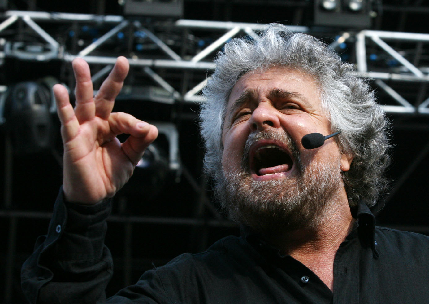 Elezioni, il 18 maggio forse comizio di Beppe Grillo